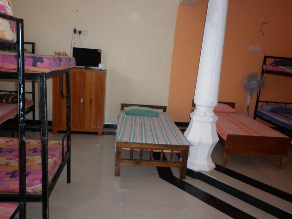 Seetha'S Hostel Negombo Zimmer foto