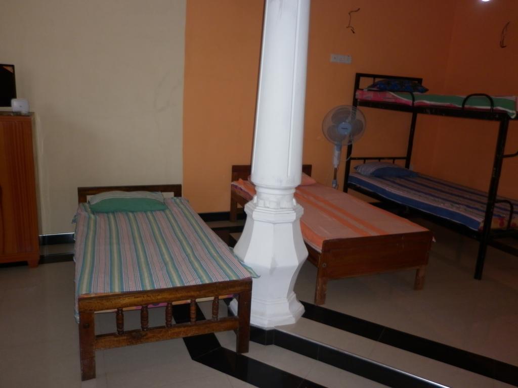 Seetha'S Hostel Negombo Zimmer foto